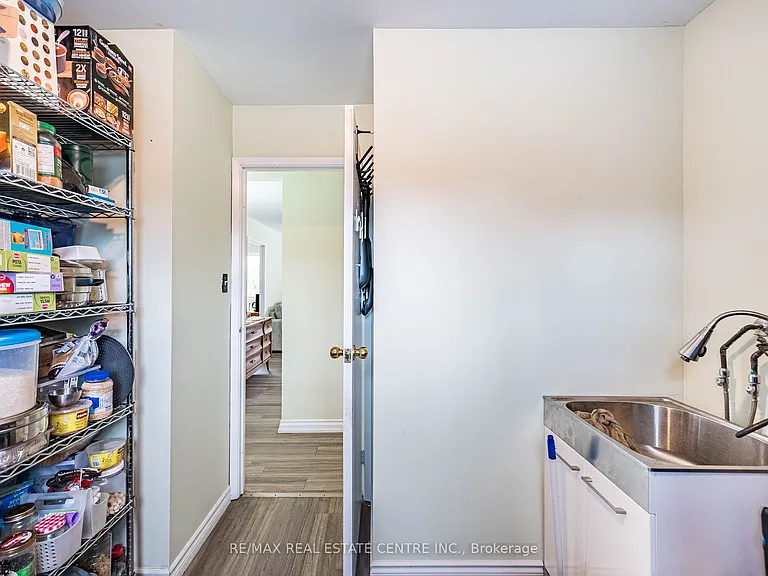 49 Rhonda Rd #121 — Photo 24