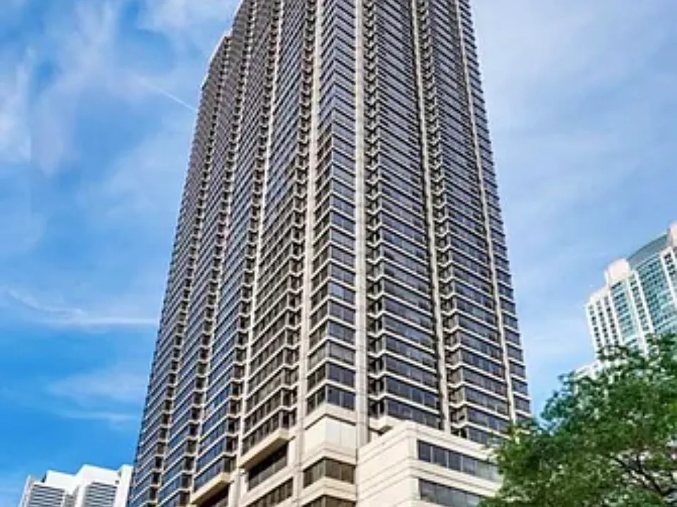30 E Huron St #2308