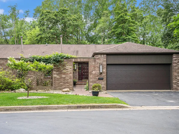 4213 Lake Terrace Dr, Kalamazoo, MI 49008