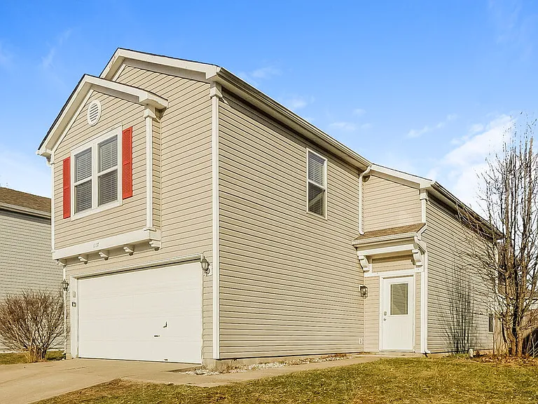 1107 Crescent Dr — Photo 4