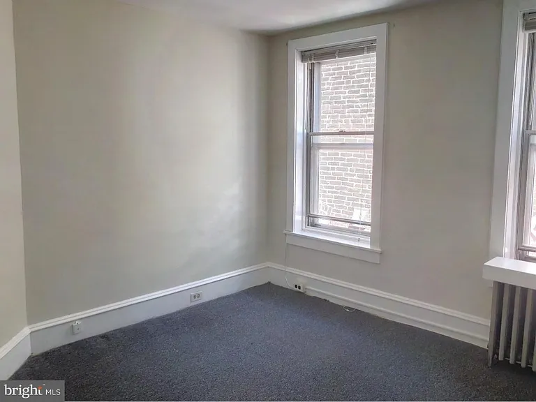 306 Leverington Ave — Photo 16