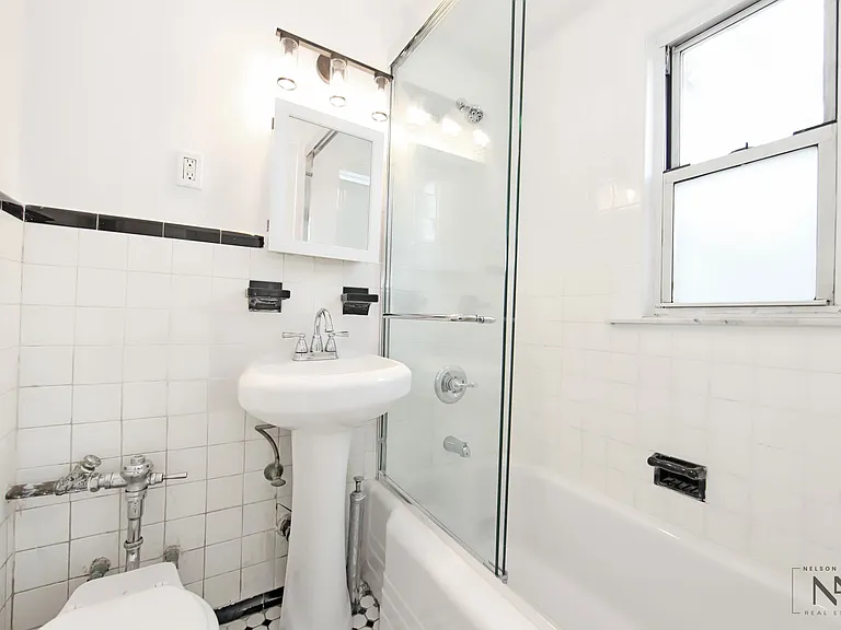 664 6th Ave #2R — Photo 6