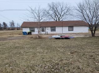 1084 N Huron Rd, Linwood, MI 48634