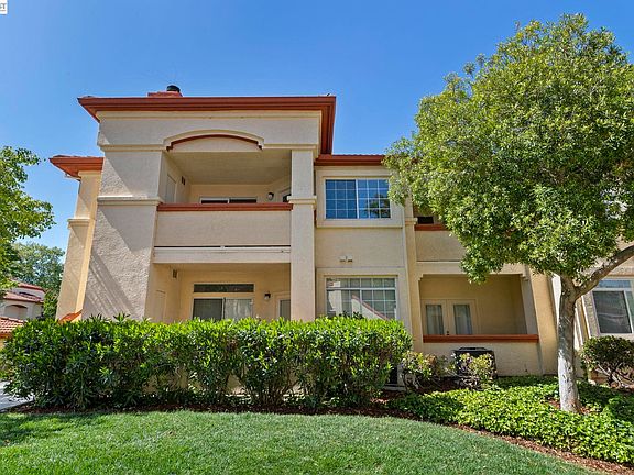 2nd image of 6967 Stagecoach Rd APT G