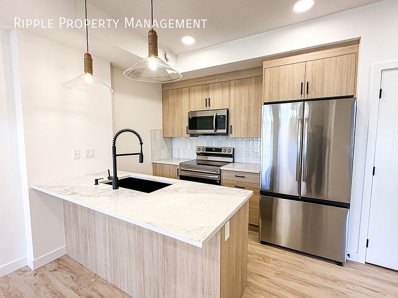 Calgary Townhouse for rent - 1 Bedroom — photo 2