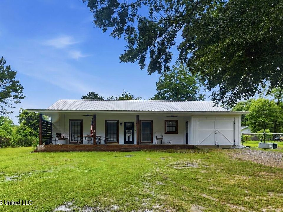 1st image of 1310 Border Ave W