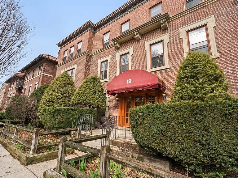 19 South St #11 — Photo 8