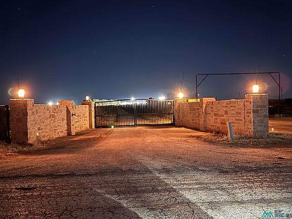 3rd image of 3410 E Rose Rd