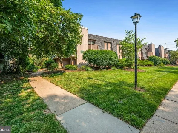 25 S Church Rd Unit 50-U050, Maple Shade, NJ 08052