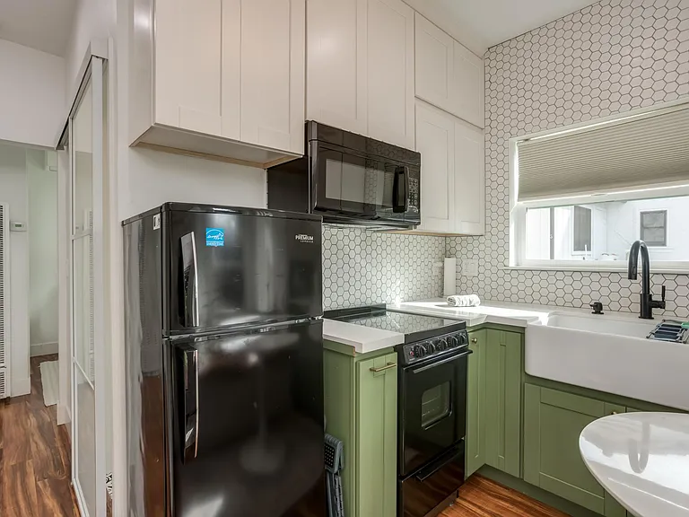 45 Clayton Ave #A — Photo 4