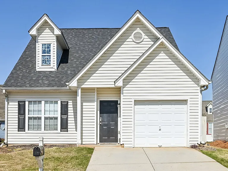 444 Village Bluff Dr — Photo 1