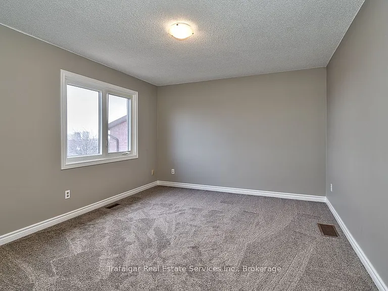 1100 Queens Ave #17 — Photo 12