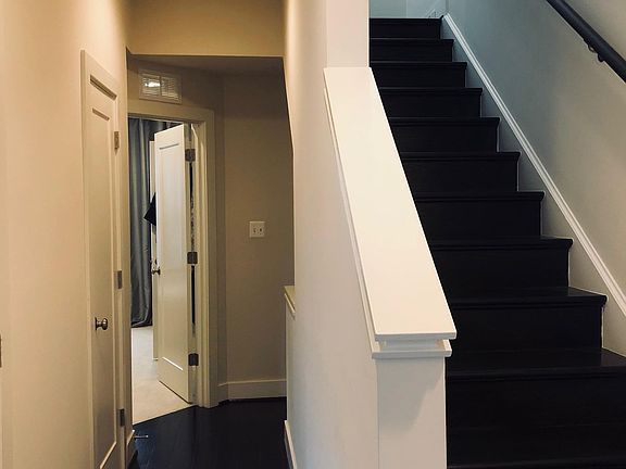 landing & stairs between 3rd and 4th floors