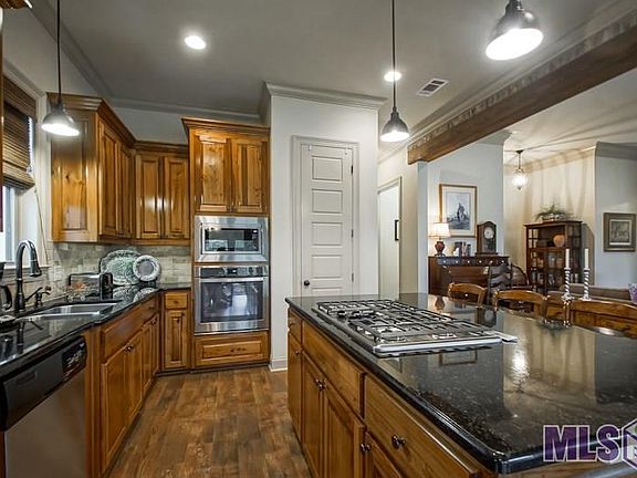 3rd image of 16037 Greenstone Ave