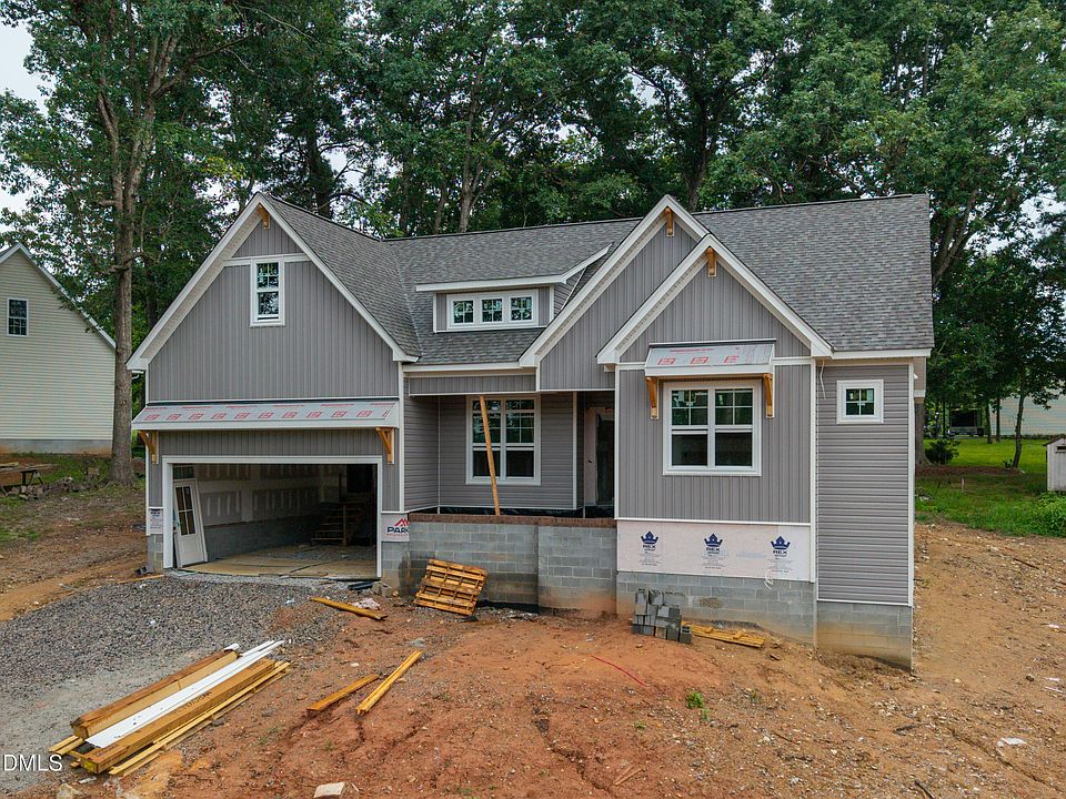 1st image of 1039 Heather Ln