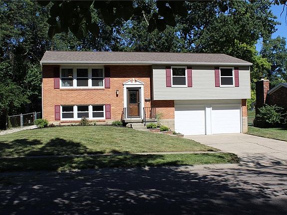 2nd image of 4730 Silver Oak St