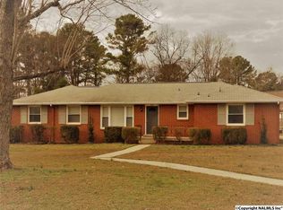 7103 Chadwell Rd SW, Huntsville, AL 35802