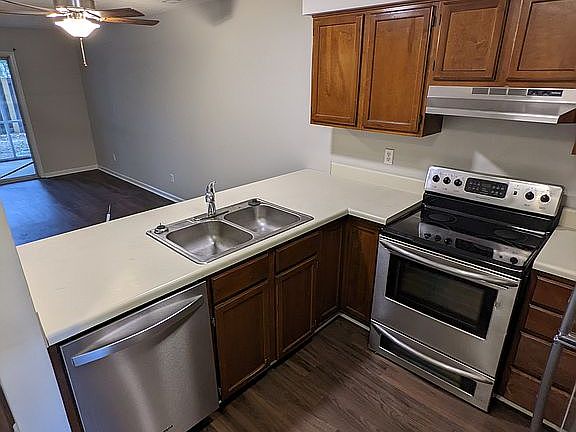 4th image of 2722 S 17th St APT B