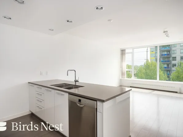 3281 E Kent Ave N #203, Vancouver, BC V5S 0C4