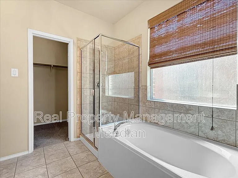 12312 Walden Wood Dr — Photo 9