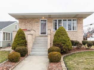 5800 W 89th Pl, Oak Lawn, IL 60453
