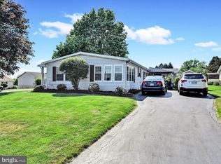 25 Ray Dr, Denver, PA 17517