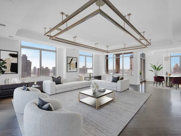 556 Third Avenue image 2 of 24