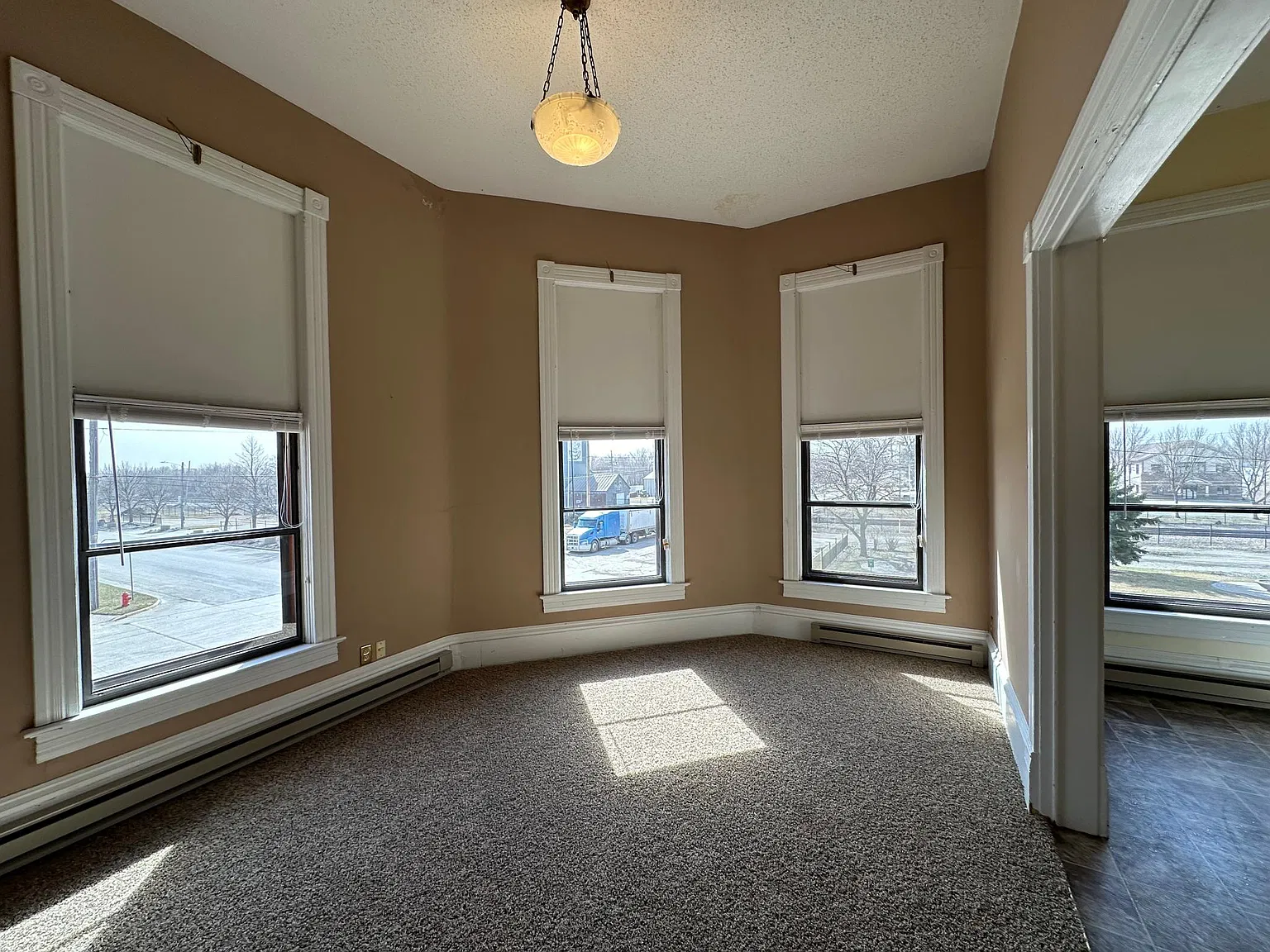 744 Front St — Photo 2