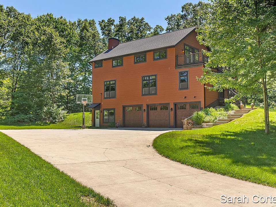 1st image of 4663 Plateau View Dr NE
