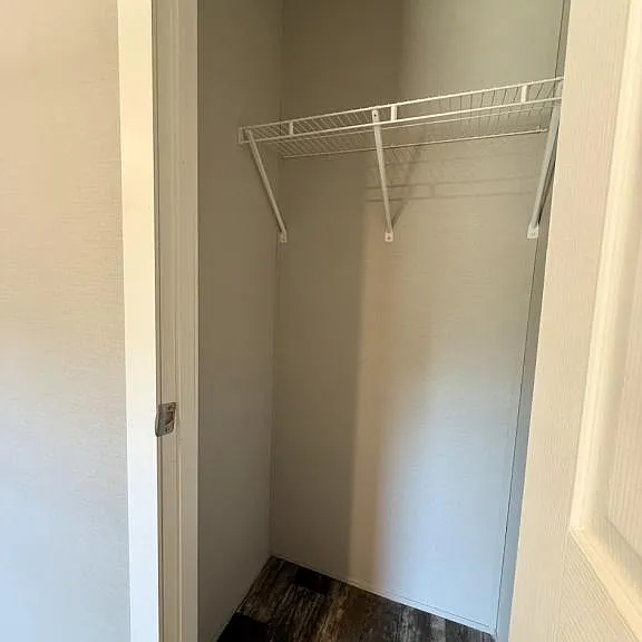 1808 Sheila Dr — Photo 32