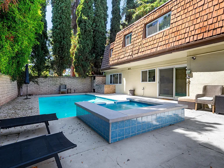 5400 Nagle Ave — Photo 37
