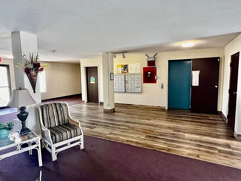 2094 Mesquite Ave #203 — Photo 5