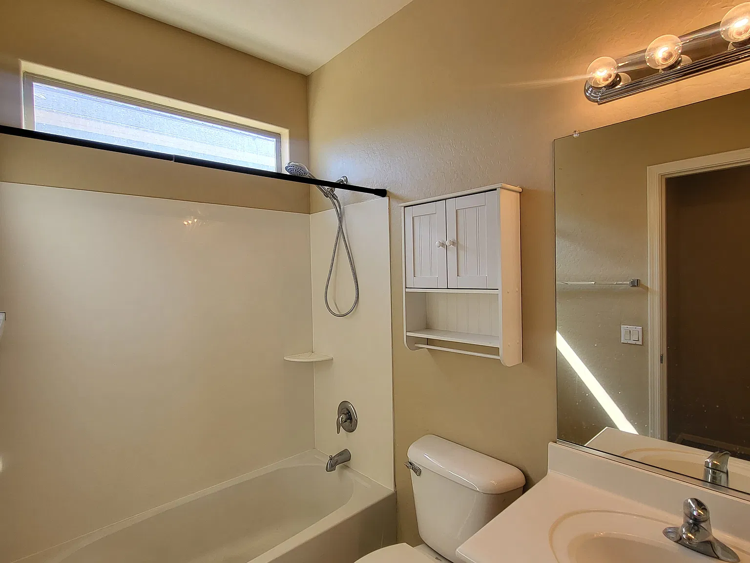 7028 S Bridal Vail Dr — Photo 3