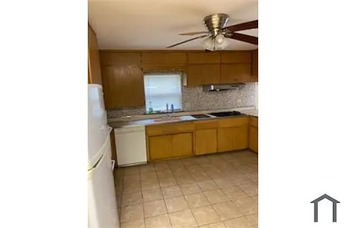 2900 W 66th St #2 Photo 1