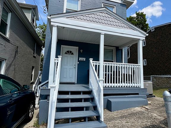 3rd image of 614 Straight St