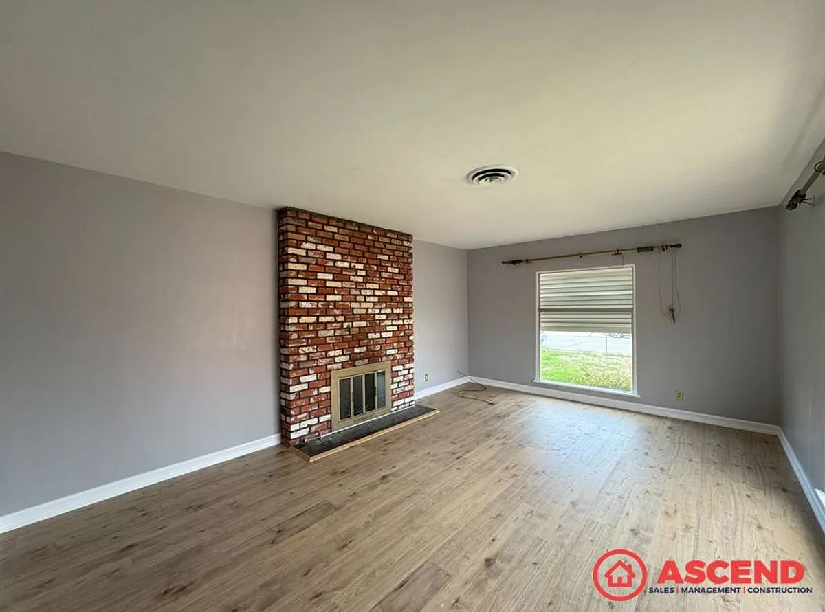 Building Photo - 1602 Haldon St