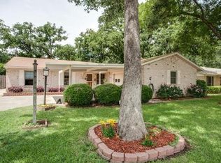 1017 Harrison Ln, Hurst, TX 76053