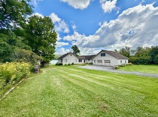 4132 Westshore Manor Rd, Jamesville, NY 13078