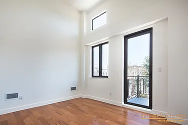 Rented by aptsandlofts.com