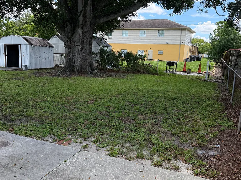 2605 N Matanzas Ave — Photo 11