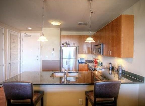 4th image of 711 Cosmopolitan Dr NE Unit 709