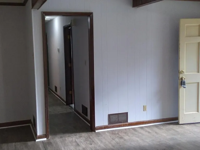 6851 Myra Ln — Photo 15
