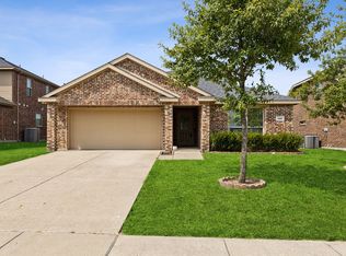 402 Fountain View Ln, Nevada, TX 75173
