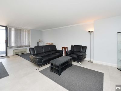 300 Winston Dr #C0514, Cliffside Park, NJ, 07010