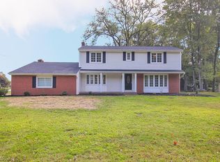 8511 Wiese Rd, Brecksville, OH 44141