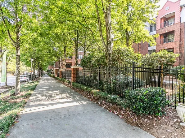 Highland Walk Apartments