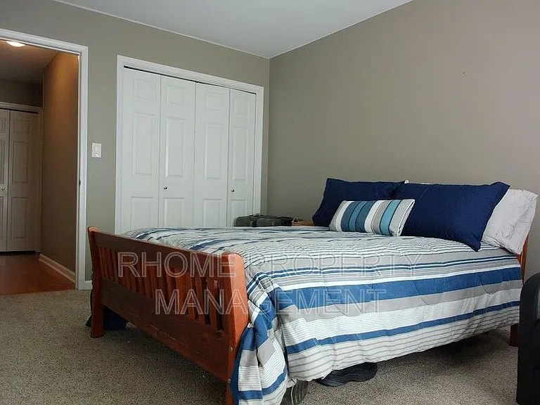 1418 Highland Bluff Dr SE — Photo 17