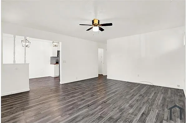 Building Photo - 7738 Southfield Dr
