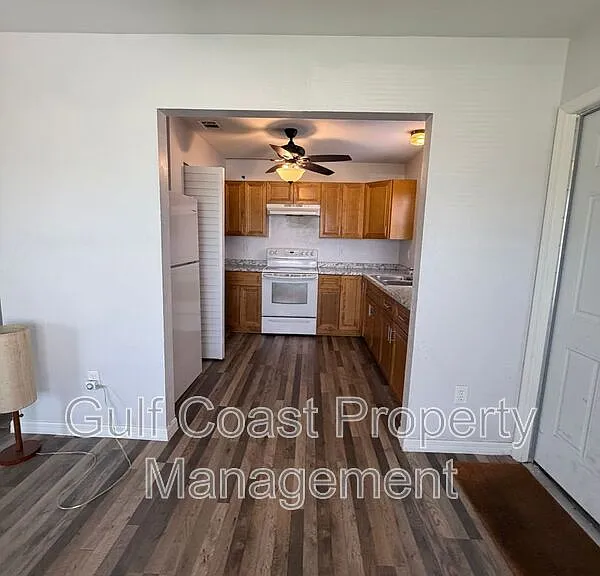 1801 S Palmdale Ct — Photo 7