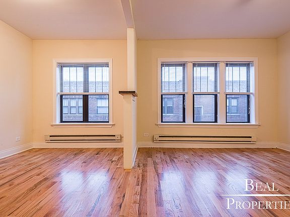 3rd image of 628 W Cornelia Ave #C628-e2